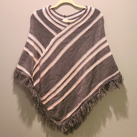 Striped fringe knit shrug - Picture 1 of 4